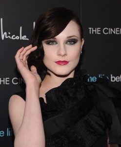 Actress Evan Rachel Wood arrives at the screening of "The Life Before Her Eyes" hosted by The Cinema Society and Nicole Miller at The IFC Center on April 15, 2008 in New York City. Actress Evan Rachel Wood arrives at the screening of "The Life Before Her Eyes" hosted by The Cinema Society and Nicole Miller at The IFC Center on April 15, 2008 in New York City.
