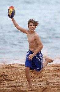 justin-bieber-sin-camisa-BDLT-5 justin-bieber-sin-camisa-BDLT-5